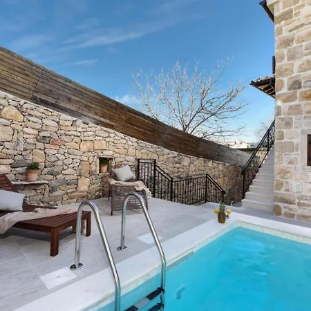 Villa Stone Aura With Pool *